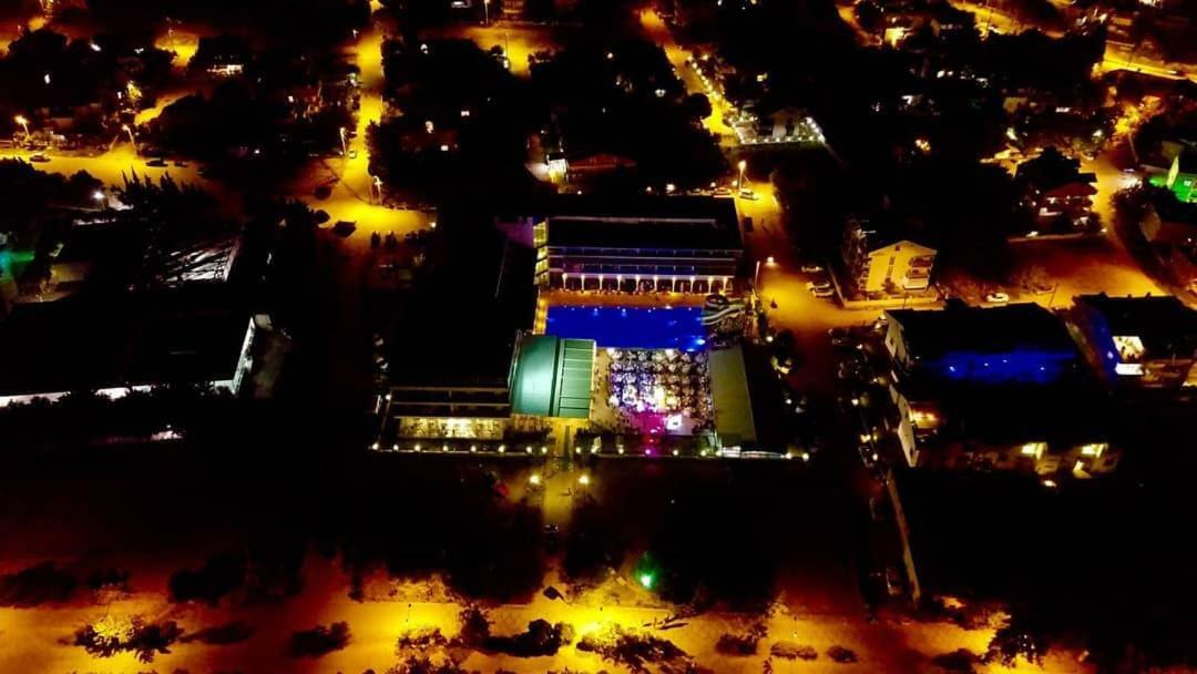Ceti̇N Presti̇Ge Resort Ocaklar Luaran gambar
